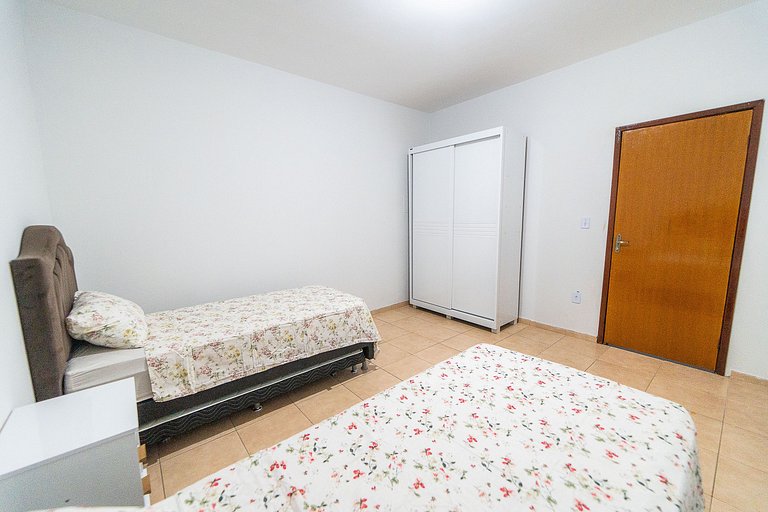 Ap 75m2, 2 Qtosc/suite, Até 7 Hospedes , WI-FI 1G, Jr Catito