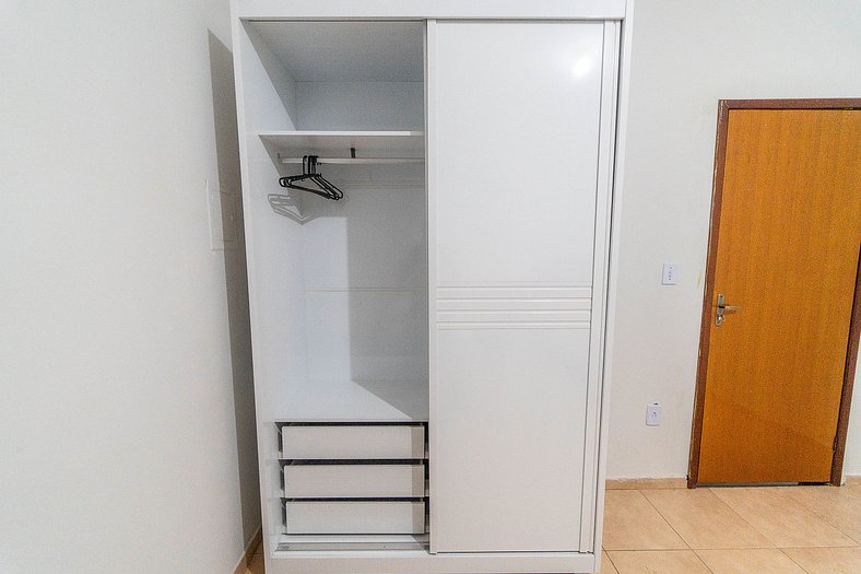 Ap 75m2, 2 Qtosc/suite, Até 7 Hospedes , WI-FI 1G, Jr Catito