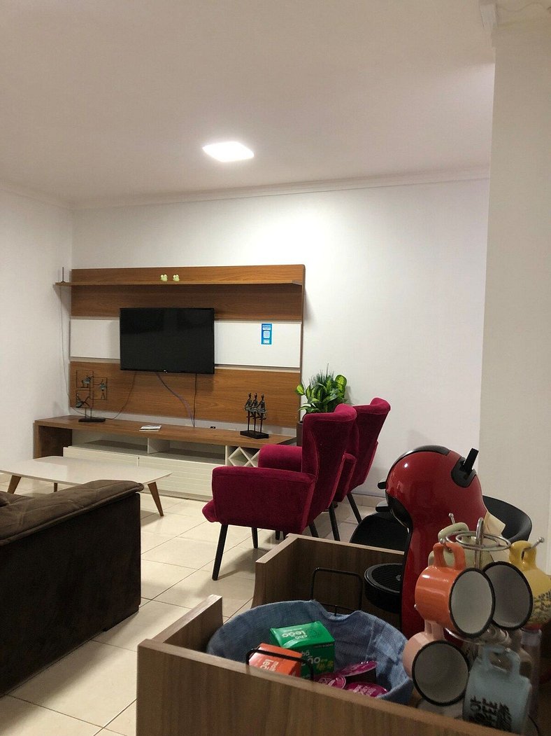 Apartment with 85m2, 2Qts with Suite, Garage, Full Kitchen,