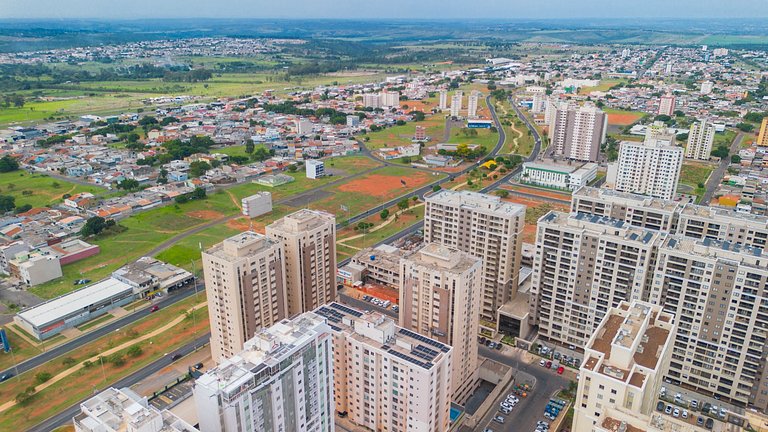 Até 5Hóspedes,Garagem, Elevador, Piscina, JrCatito