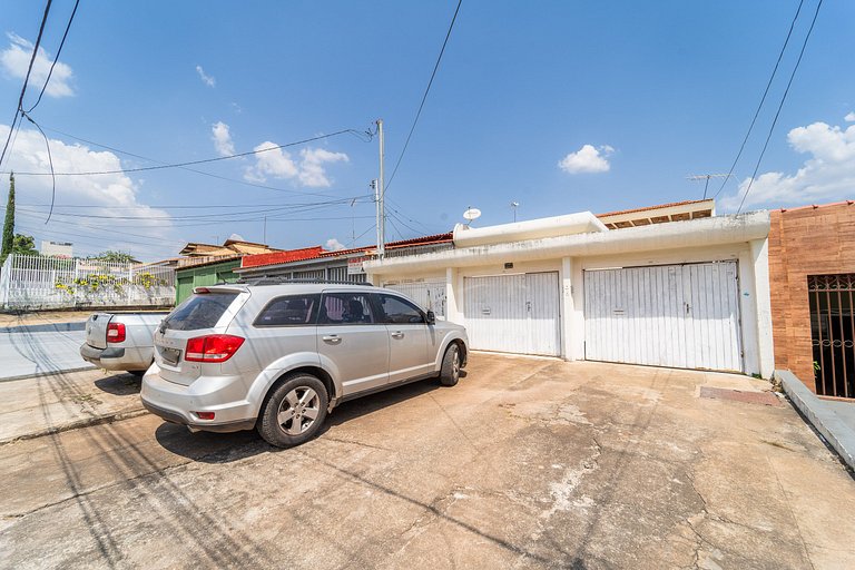 Casa/Varanda/Churrasqueira/Até 9 Hóspedes/JrCatito