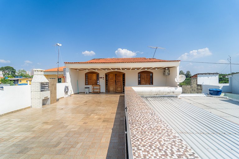 Casa/Varanda/Churrasqueira/Até 9 Hóspedes/JrCatito